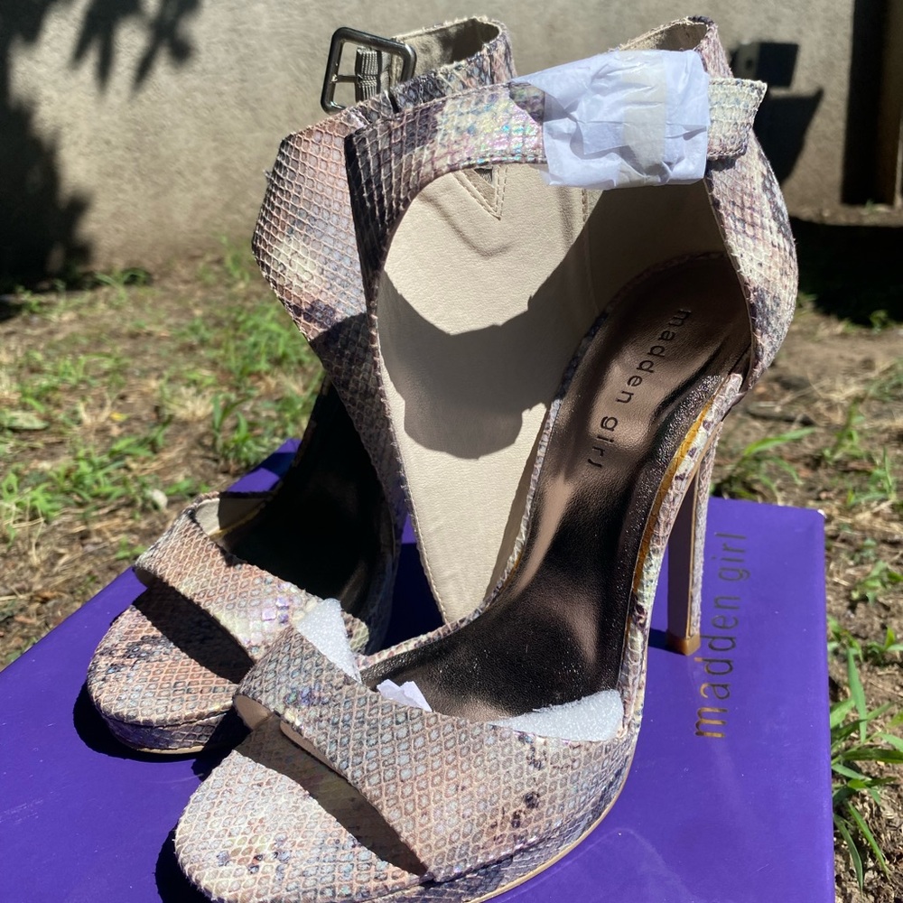 Madden Girl Textured Heels - Tan and Cream